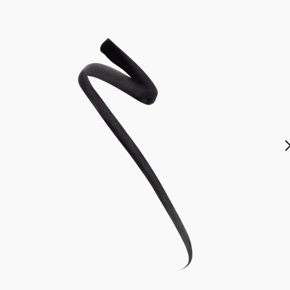 NEW WYN Beauty Glideline Waterproof Liquid Eyeliner - Focus Black - Picture 2 of 7